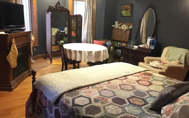 Oak Haven Bed & Breakfast
