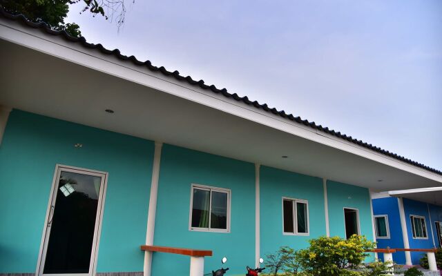 OYO 949 Sansuk Resort Paknampran