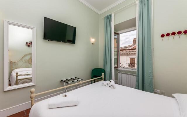 Pantheon Luxury House