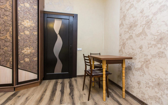 Apartment on Staroevreyska street 17