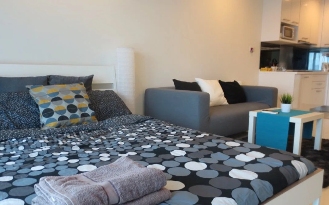 Summer Suites Studio Guest House – Guest Rooms – Kuala Lumpur