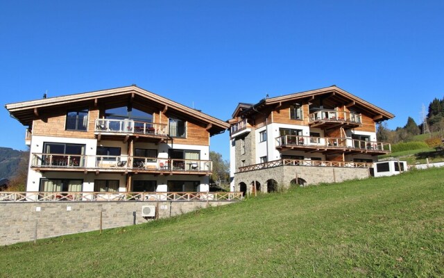 Lush Apartment in Kaprun With Sauna, Hot Tub & Views