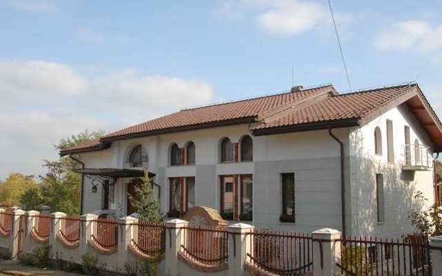 Rapsodia Pension