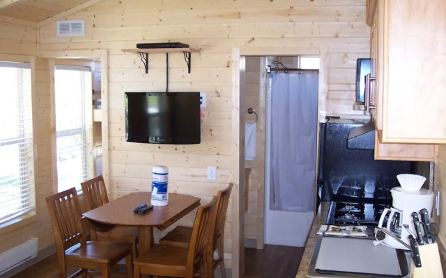 Rancho Oso RV & Camping Resort