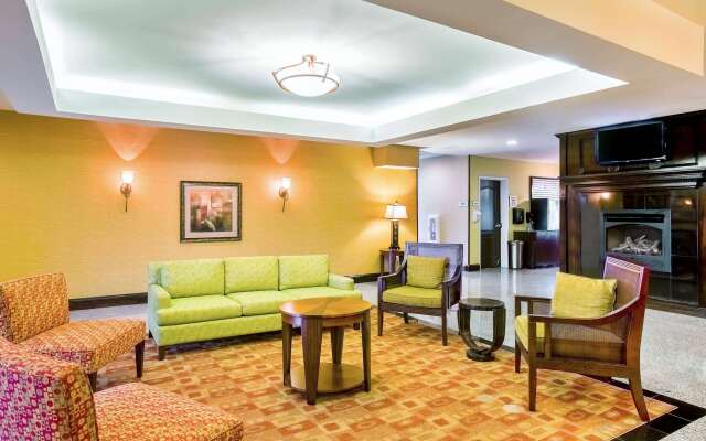 La Quinta Inn & Suites by Wyndham Atlanta-Union City