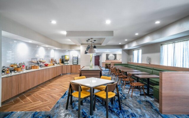 Fairfield Inn & Suites Memphis I-240 & Perkins