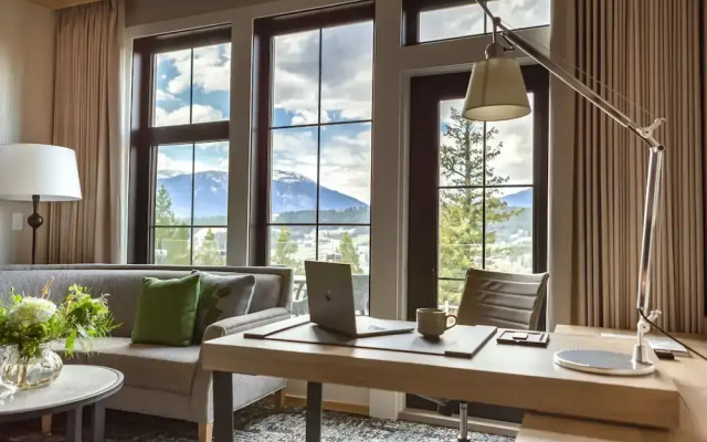 Headwaters Lodge at Eagle Ranch Resort