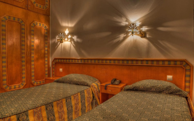 Real Caparica Hotel