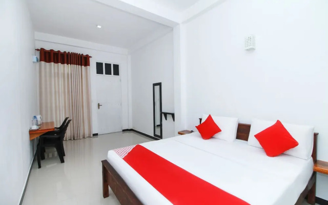 OYO 232 Cinnamon Canal View