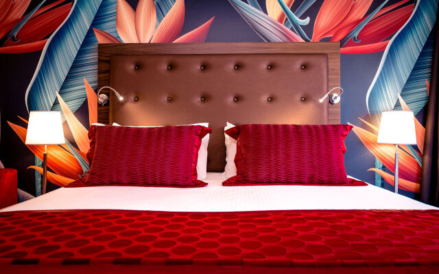 AX The Victoria Hotel