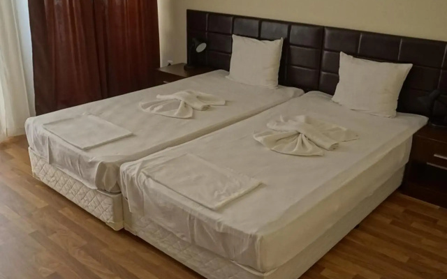 Hotel Golden Ina - Rumba Beach