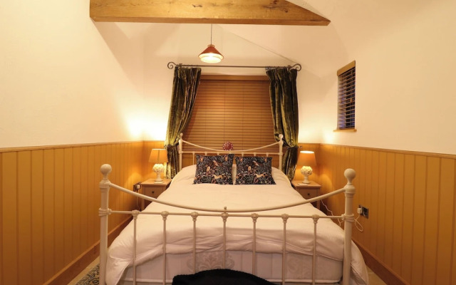 Curiosity Cottage
