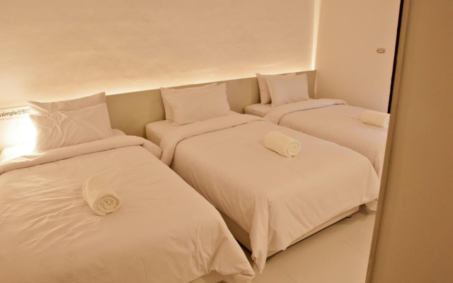 BED Phrasingh Hotel - Adults Only