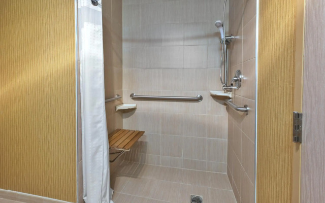 Holiday Inn & Suites Bolingbrook by IHG