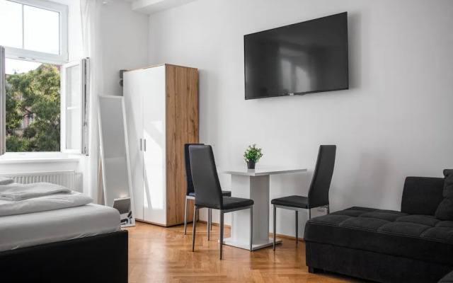 Perfect 7BR Stay Near Hauptbahnhof