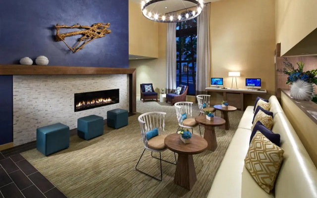 The Anza - A Calabasas Hotel