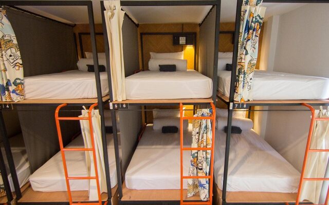 TAN Hostel x Cafe - Adults Only