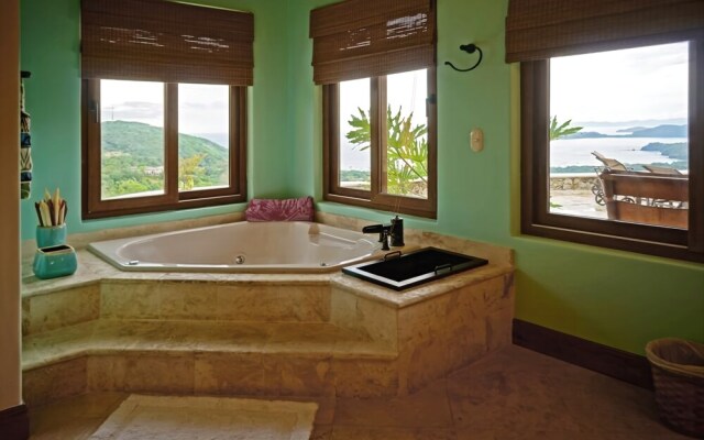 Amazing Ocean View 8 Bedroom Villa