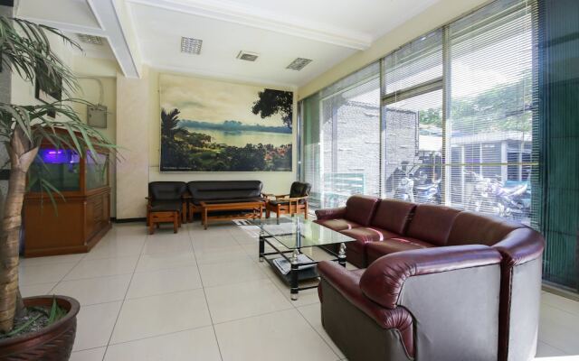 Airy Regol Moh Toha 199 Bandung