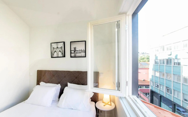 LovelyStay - Cozy 1BR in Santa Catarina w/ Balcony