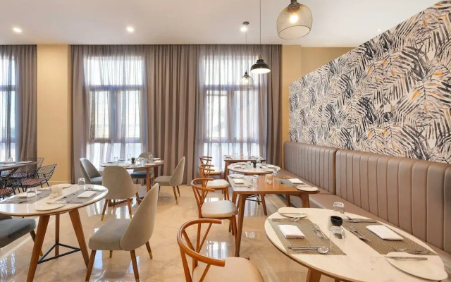 Protea Hotel by Marriott Lusaka International Airport