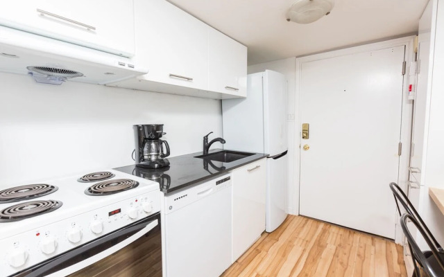 Applewood Suites - The Annex Lofts