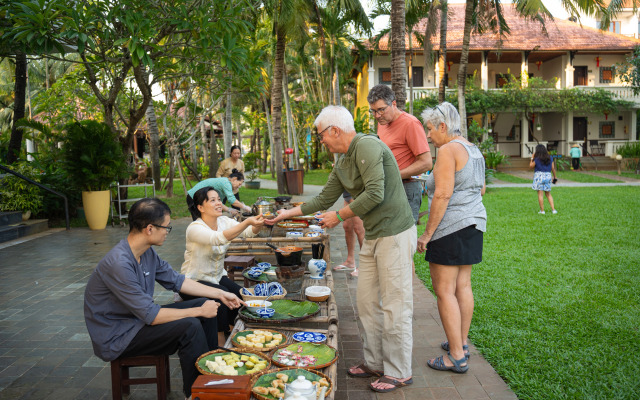 Vinh Hung Riverside Resort & Spa