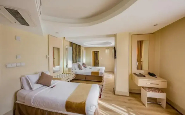 Safir Isfahan Hotel