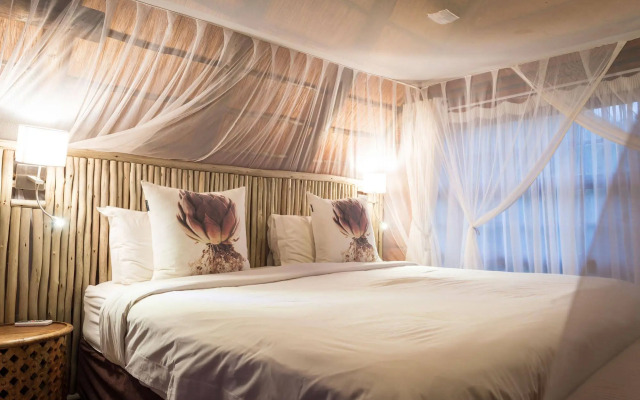 Rhino River Lodge