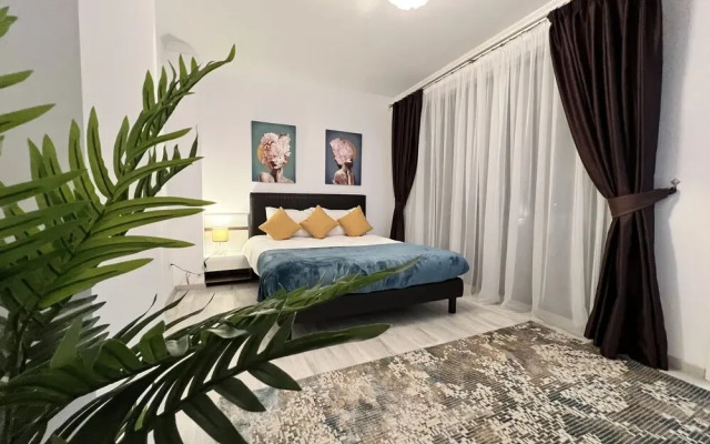 Red Hotel Riviera Suite & Lake