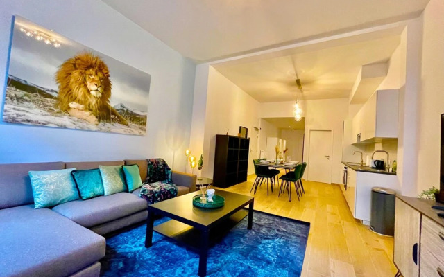 One Lux Stay near Fashion District