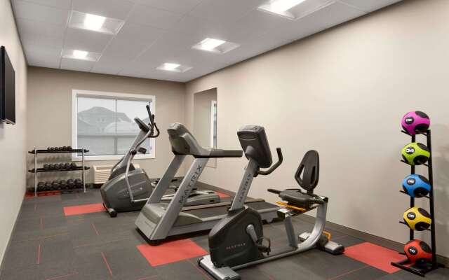 Days Inn & Suites by Wyndham Warman