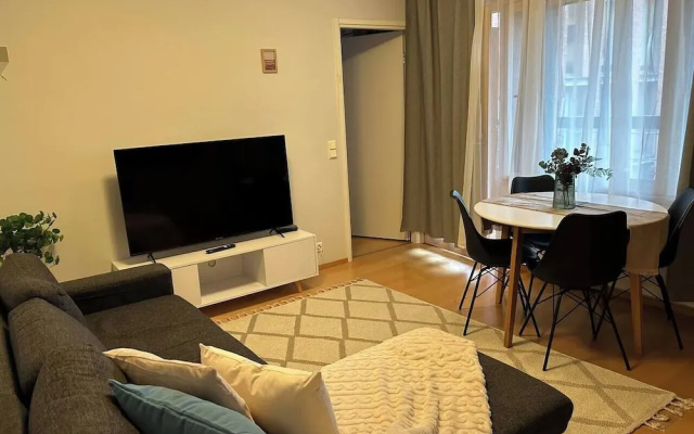 2ndhomes Stylish 1BR Apt w Sauna&Balcony