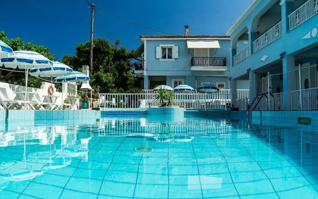 Anna Studios & Apartments