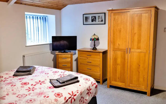 Bungalow in Mainsforth With Games Room