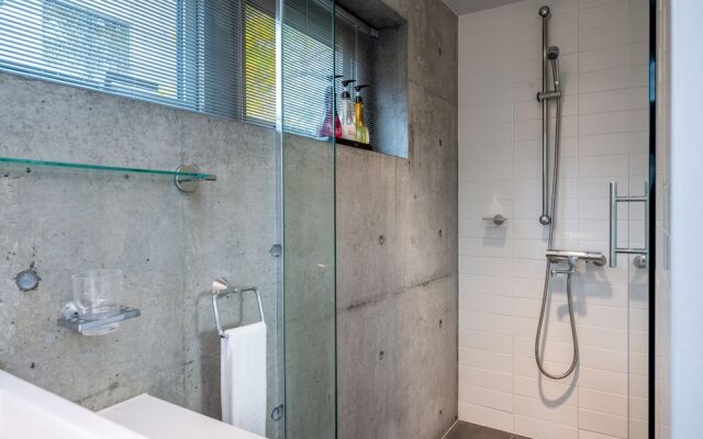 Yuki Uchi by H2 Life