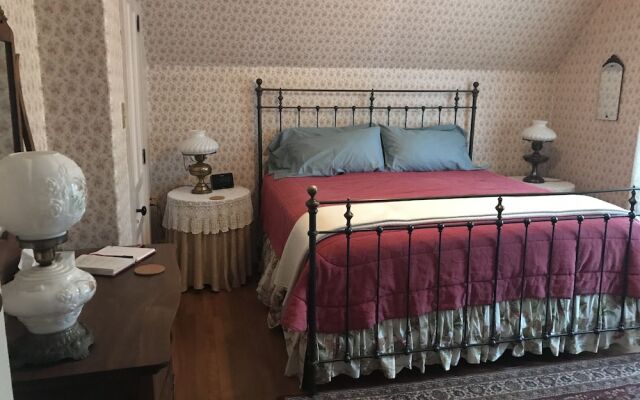 Maplecroft Bed & Breakfast