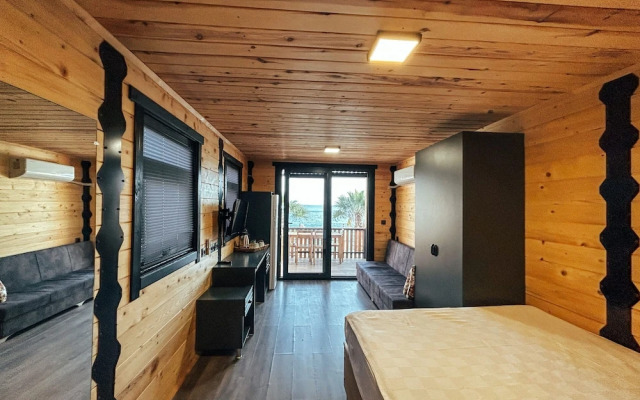 Bitez Tiny House