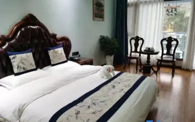 Xingyue Space Folk Hotel