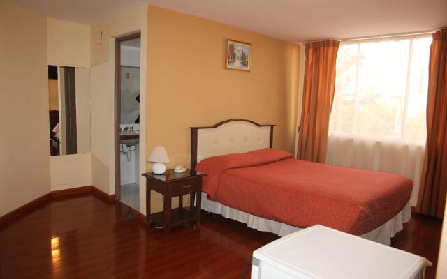 Hotel Luxor