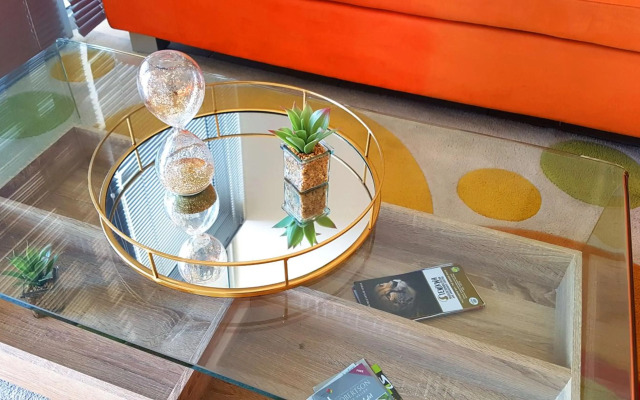 Nautica 708 Seaview Luxury Apartment