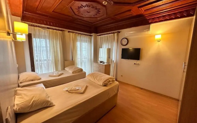 Adil Konak Hotel