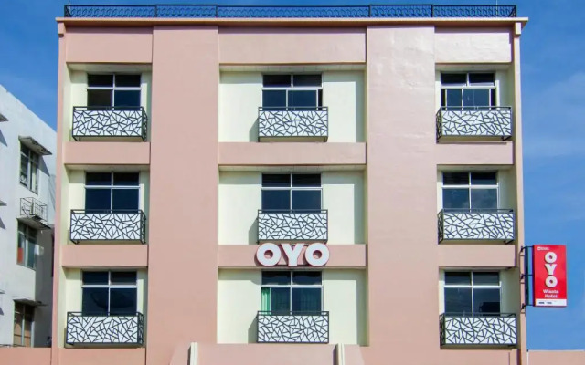 OYO 2382 Wisata Hotel