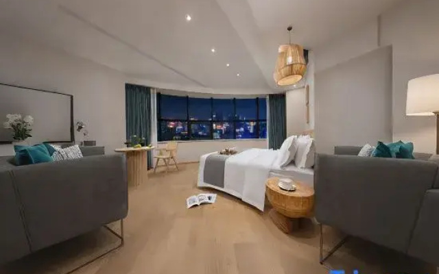 No Sound Hotel
