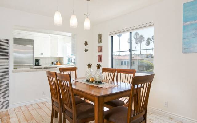 2925 Pierpont Blvd Home