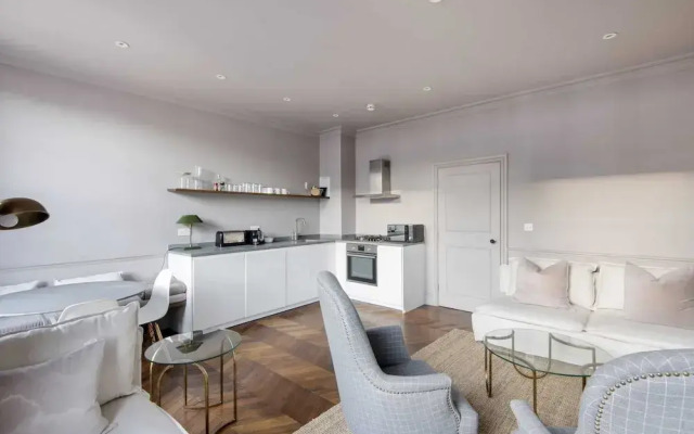 The Cleveland Arms V