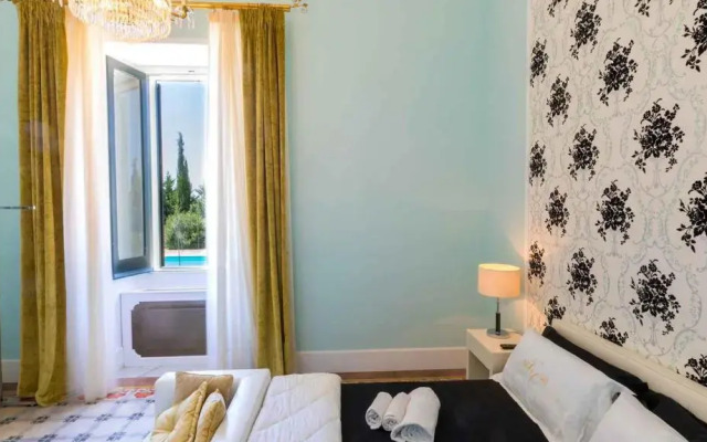 VILLA CAPOZZA 18&2, Emma Villas