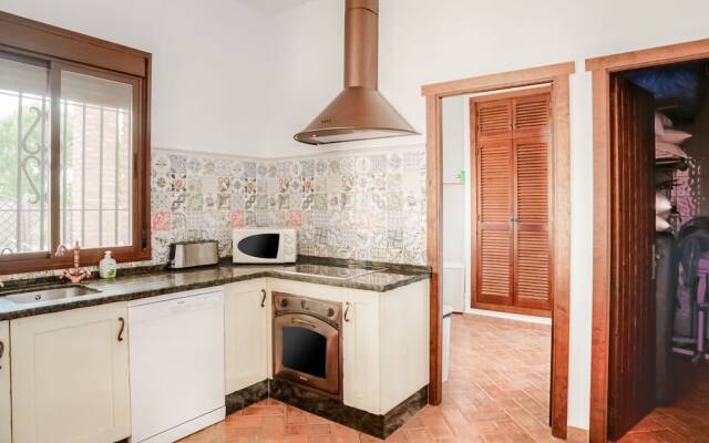 Luxurious Villa in Vejer de la Frontera With Swimming Pool