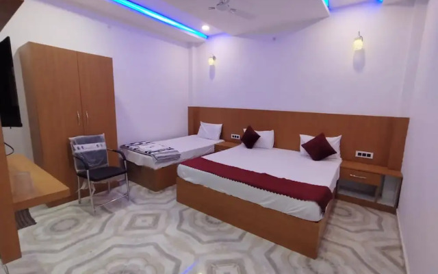 Goroomgo Nirmala Palace Ayodhya