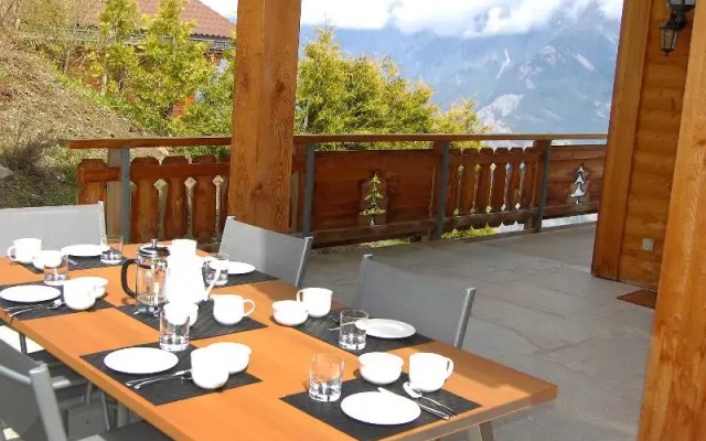 Le Mayen 14 - Four Bedroom